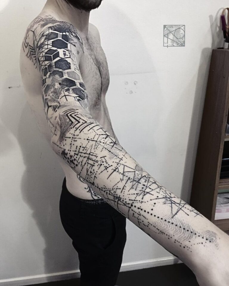 Geometric Hand Tattoos: Bold Symmetry at Your Fingertips. - Cleo Diva